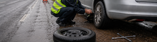 Как правильно поменять колесо на машине
