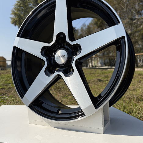 Токен (КС1127) 6.500xR17 5x114.3 DIA66.6 ET37 Блэк Джек Токен (КС1127) 6.500xR17 5x114.3 DIA66.6 ET37 Блэк Джек