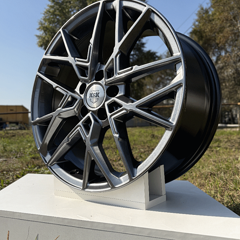 Вудроф (КС1044) 7.000xR18 5x114.3 DIA60.1 ET35 дарк платинум Вудроф (КС1044) 7.000xR18 5x114.3 DIA60.1 ET35 дарк платинум